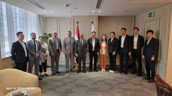 公司党委书记、、、董事长袁仁军赴埃及考察调研外地工业情形并推进营业相助