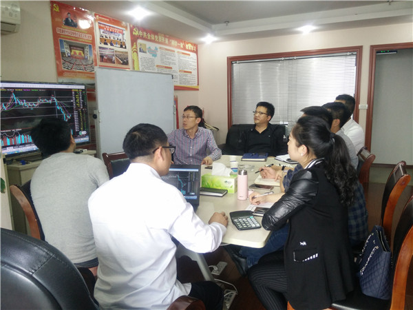 期现连系部党小组与重庆腾博汇游戏官网联合党支部开展“双加双提升”活动推进钻研会