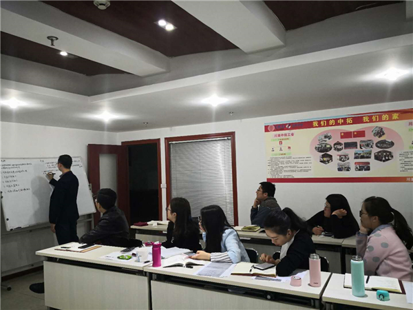  落实党员使命剖析    包管项目实验到位