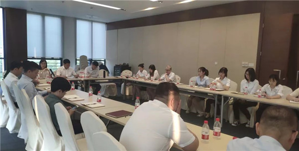 公司总司理张端清、党委副书记丁开国一行到上海腾博汇游戏官网调研指导事情