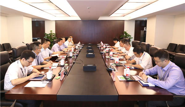 集团总司理詹小张一行到我司调研信息化事情