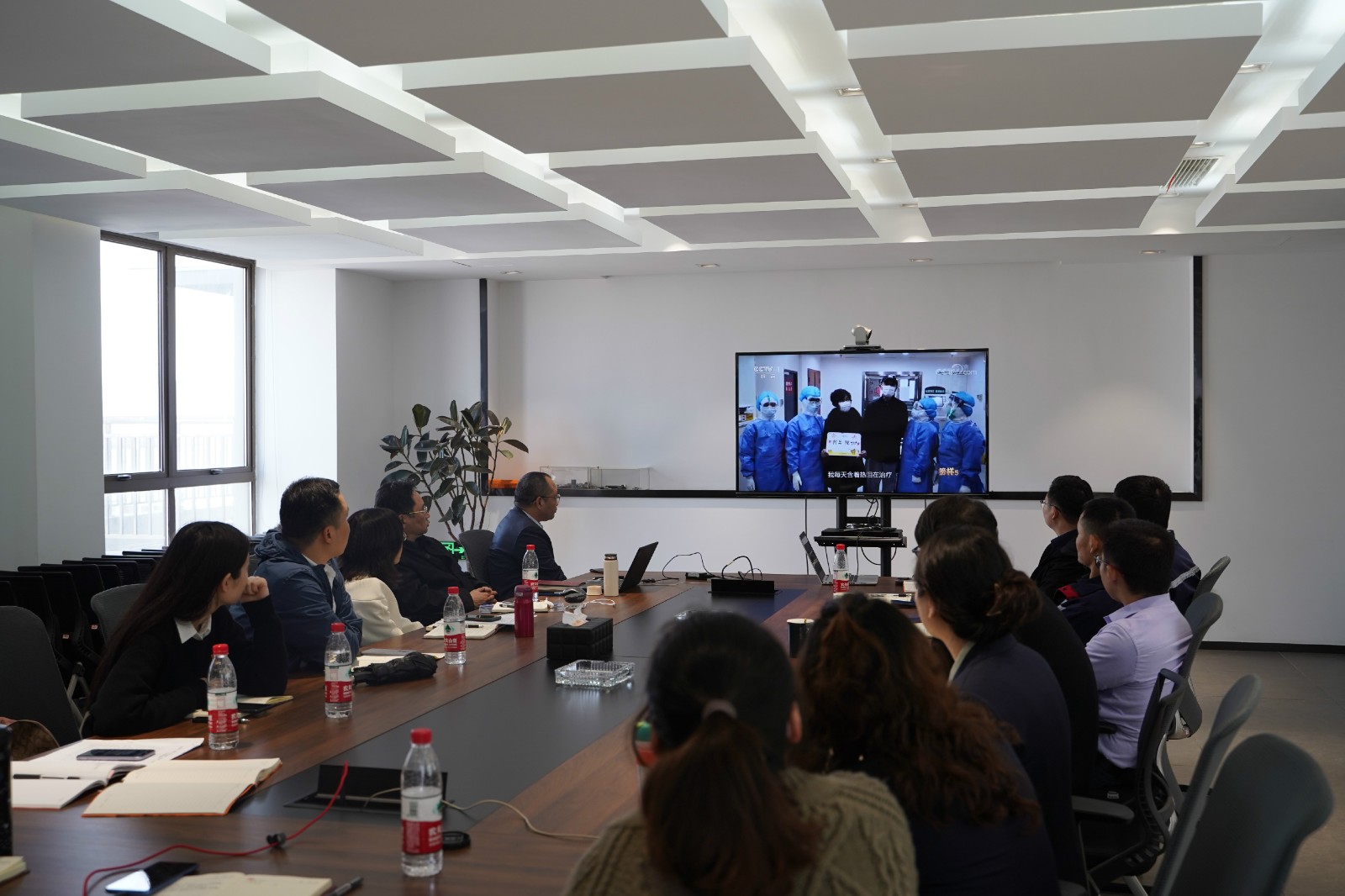 献礼建党百年 | 回溯精神根脉，，感受涌动初心——党史课堂开到生产一线