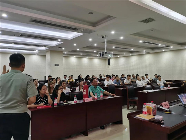 清静生产月, 公司举行消防清静培训和应急疏散演练