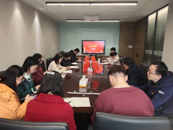 工贸一体不分居，，，党建助力新征程——益光国际党支部和江西腾博汇游戏官网党支部开展共建交流活动