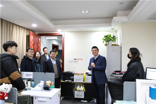新春开工首日 公司向导班子走访慰问在杭各单位员工