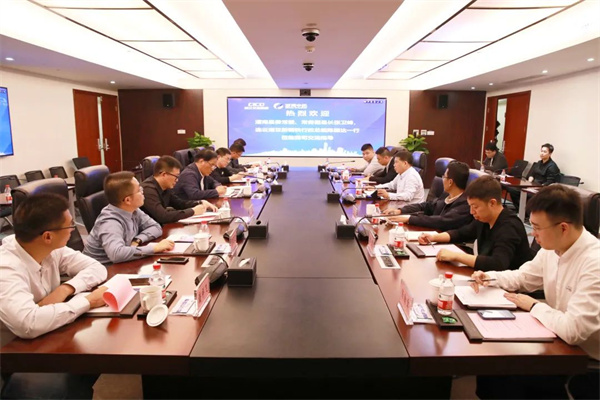 灌南县委常委、、常务副县长张卫峰一行到访我司