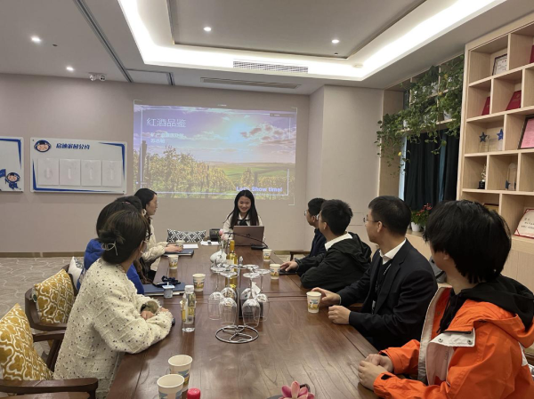 腾博汇游戏官网青学堂 | “开展多选题? ”红酒品鉴知识分享会