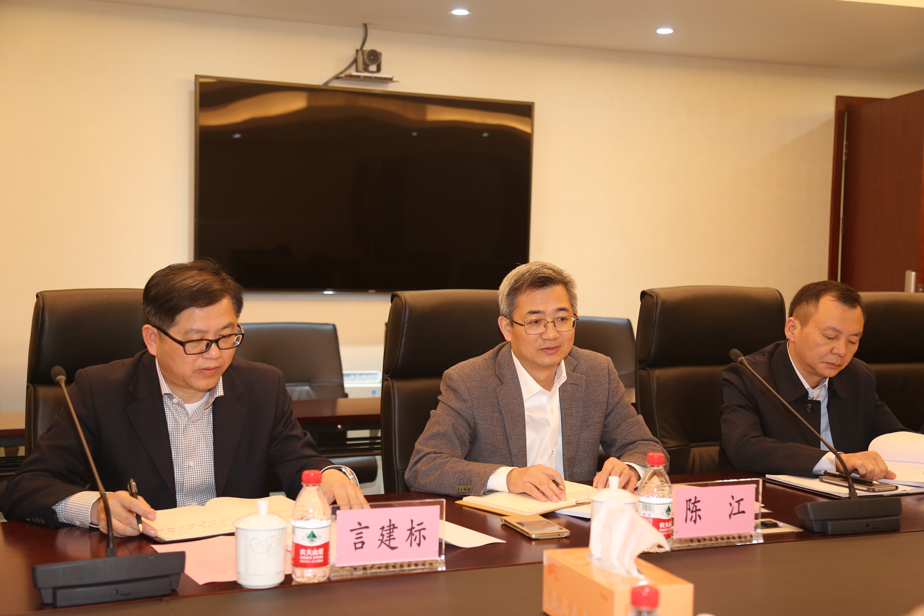 浙江省交通集团陈江副总司理到公司调研指导