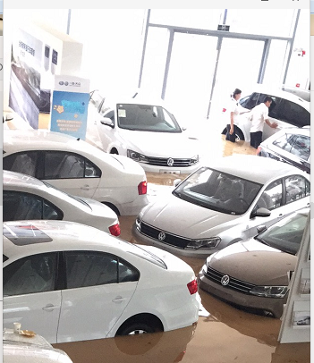 众志成城抗洪灾 同心协力护家园 ——湖南腾博汇游戏官网瑞鑫全员起劲救灾